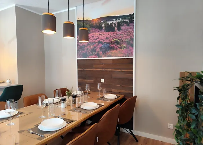 Daire Apartz - Altstadt - Bis 9 Personen Ideal Fuer Familien Und Gruppen, 3 Sz, 2 Baeder, Infrarotsauna, Inklusive Parkplatz, Dachterrasse